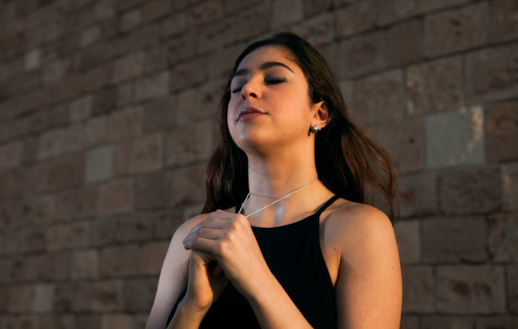 EYE PENDANT JERUSALEM NANO BIBLE NECKLACE NEW TESTAMENT