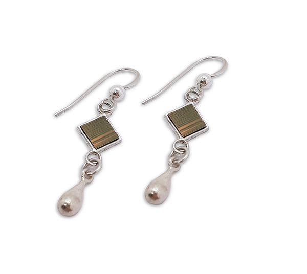 Delicate Rhombus with a drop earrings-new Testament